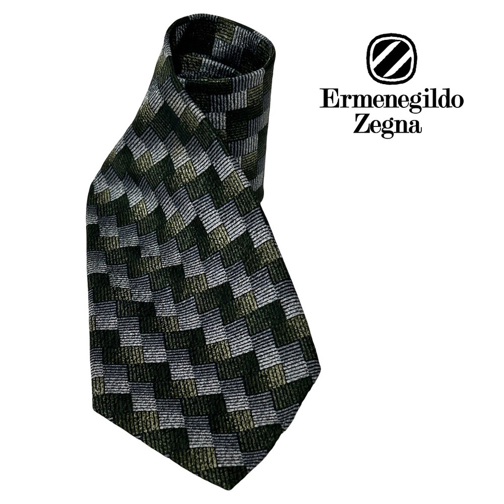 Ermenegildo Zegna Luxury Necktie Tie Vintage 100% Silk Ombre Cubed Pattern EUC - Picture 8 of 10
